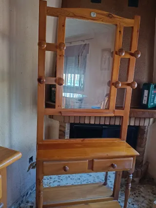 Mueble provenzal madera y cristal