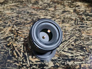 Objetivo Sony FE 1.8/50