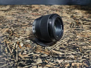 Objetivo Sony FE 1.8/50