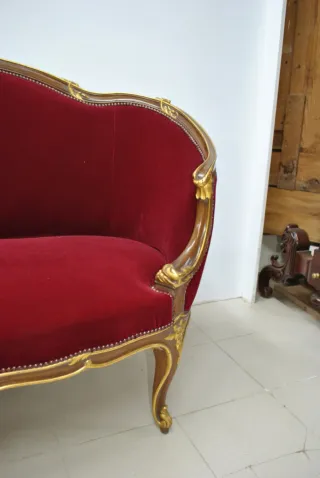 Antiguo sofá Luis XV nogal y oro
