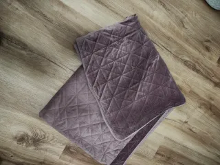 Colcha Jysk para cama de 90