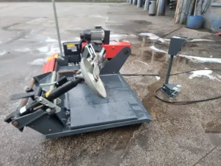 Desmontadora de ruedas camión SICAM TCS26