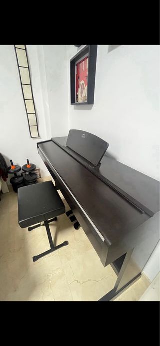 Piano Digital Yamaha Arius
