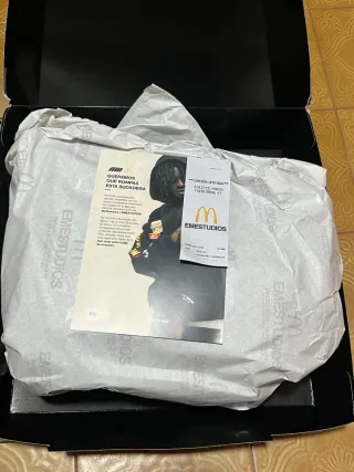 Sudadera Eme Studios x McDonald's