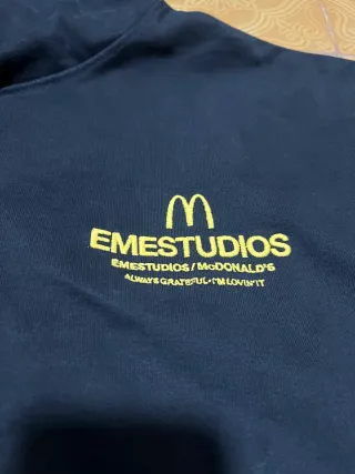 Sudadera Eme Studios x McDonald's