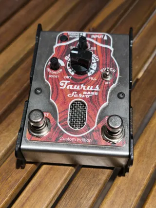 Pedal Taurus Bass Servo Custom Edition
