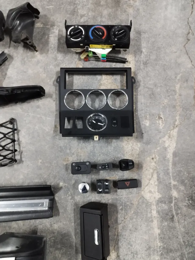 Despiece variado interior BMW Z3