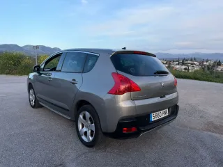 Peugeot 3008 2012