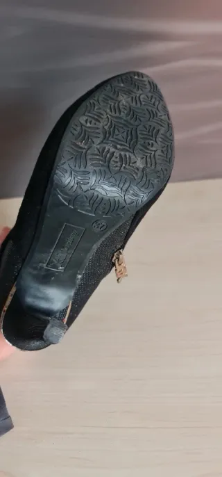 Botines negros Xti Talla 37