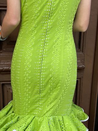 Traje de Flamenca Verde Talla 34/36 tela perforada