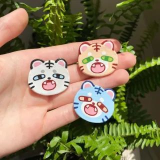 Pins personalizables y kawaiis