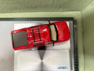 Welly Cadillac Escalade EXT 2002 1:24 Rosso
