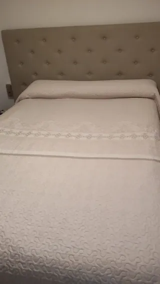 Colcha Piqué Cama 135 Beige y rosa