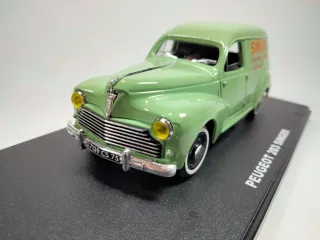 1:43 Peugeot 203 Tôlée "Singer" (1958)