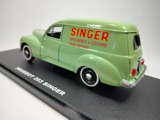 1:43 Peugeot 203 Tôlée "Singer" (1958)