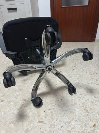 Silla escritorio ergonómica negra