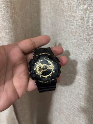 Casio G-Shock 5146 Negro y Dorado