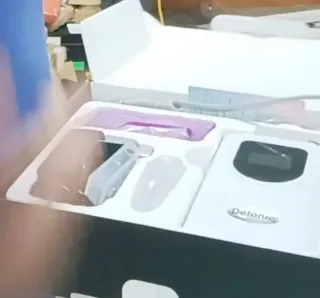 Torno de uñas blanco Delanie