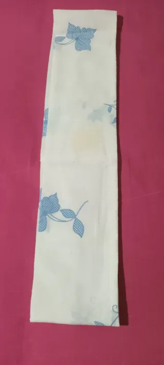 Cortinas rústicas blancas y azules