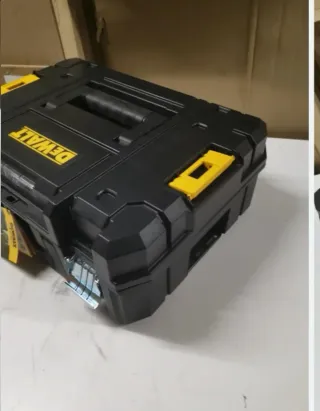 Maletin Dewalt tstak II con inserto