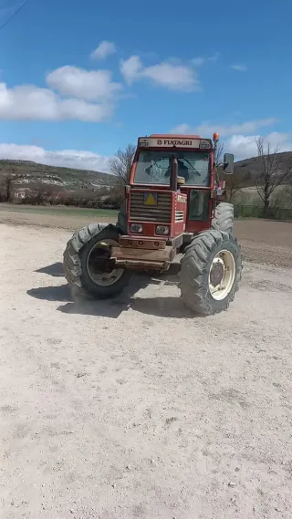Tractor Fiat 230-90