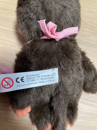 Monchhichi peluche con chupete y babero 2006