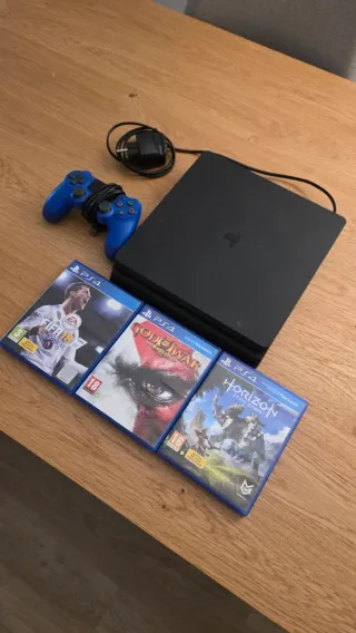 PS4 Slim + Mando Azul + 3 Juegos
