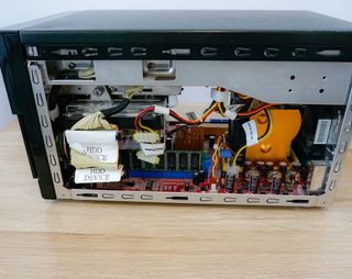 Ordenador Biostar Ideq 220M