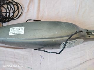 Aspiradora Escoba Electrolux Energica 1800W