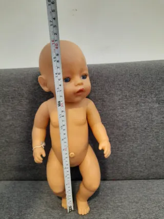 Muñeco bebé plástico estilo antiguo