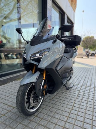 Yamaha TMAX Tech MAX 560 2026
