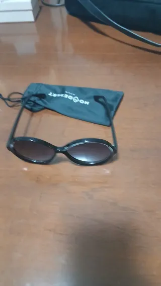 Gafas de sol Nine West mujer negras