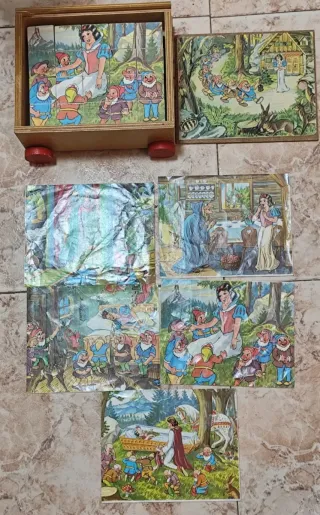 Puzzle vintage,cubos madera Disney, Blancanieves.
