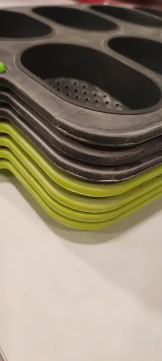 8 Moldes Silicona Panecillos Negro Verde