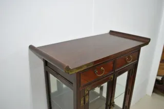 Antigua vitrina expositora china