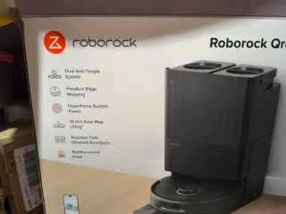 Robot aspirador y friegasuelos Roborock
