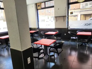 Set 5 mesas y 15 sillas alta calidad