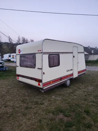 Caravana Bürstner Club <750kg con documentación