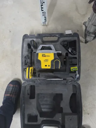 Stanley RL350 Láser Rotativo con Trípode