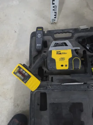 Stanley RL350 Láser Rotativo con Trípode