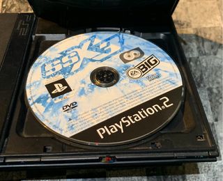 PS2 Slim + 2 mandos + 2 Memory Card