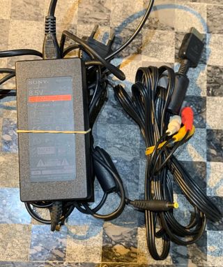 PS2 Slim + 2 mandos + 2 Memory Card