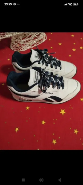Reebok Talla 36 Azul y Blanco