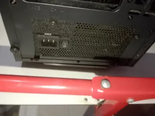 Caja PC AORUS Gaming  y componentes