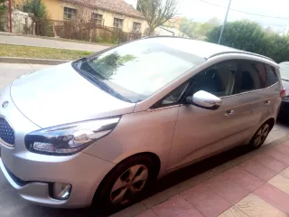 KIA Carens 2015