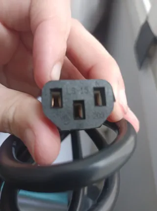 Cable alimentación PC enchufe europeo