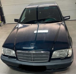 Mercedes-Benz Clase C220 CDI