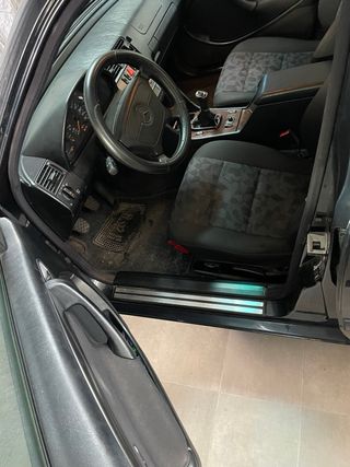Mercedes-Benz Clase C220 CDI
