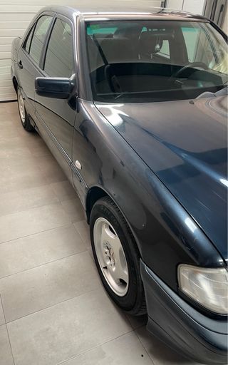 Mercedes-Benz Clase C220 CDI