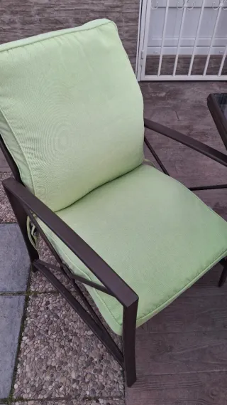 Mesa de jardín cristal y 4 sillas metálicas